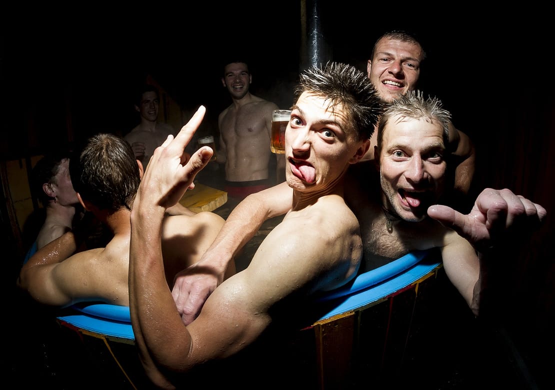 hot-tub-party2 hot-tub-party2